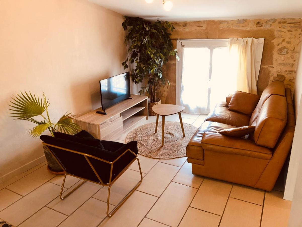 Appartement Au Dernier Etage Avec Terrasse Et Belle Vue Sur Nature Environnante Roujan Exterior foto